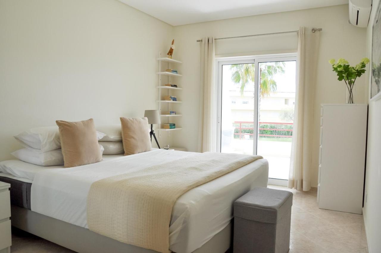 Lovelystay - 2Br Modern, Pool Access, Close To Marina & Beach Quarteira Dış mekan fotoğraf