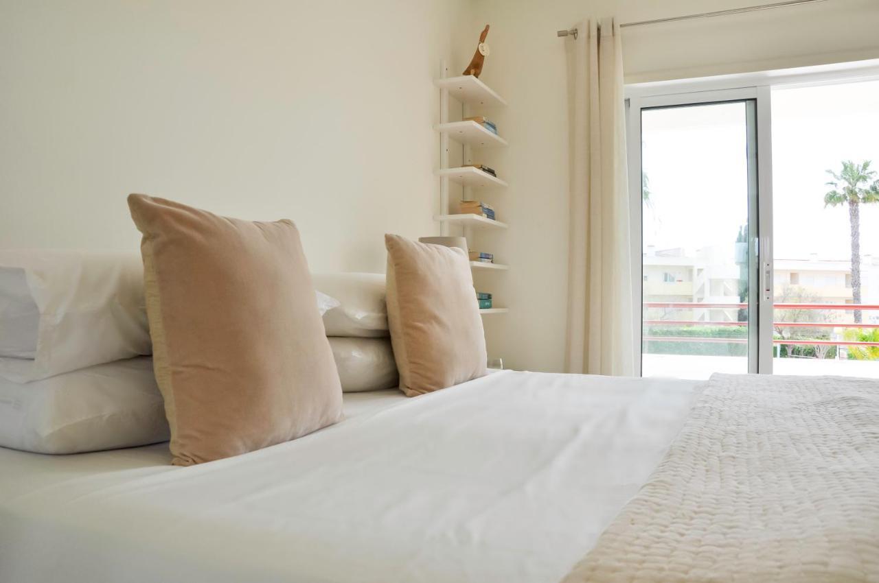 Lovelystay - 2Br Modern, Pool Access, Close To Marina & Beach Quarteira Dış mekan fotoğraf